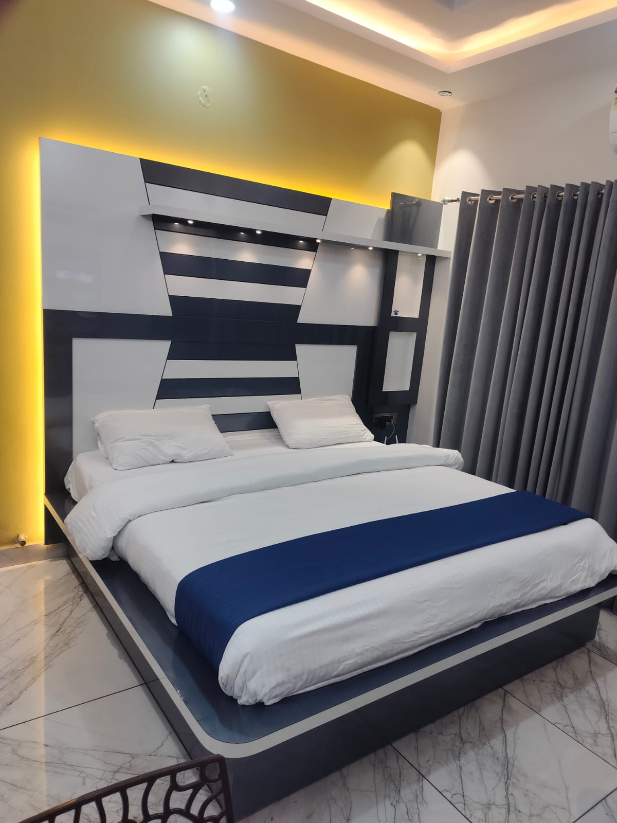 WhatsApp Image 2025-11-20 at 13.13.14_32ec66d8